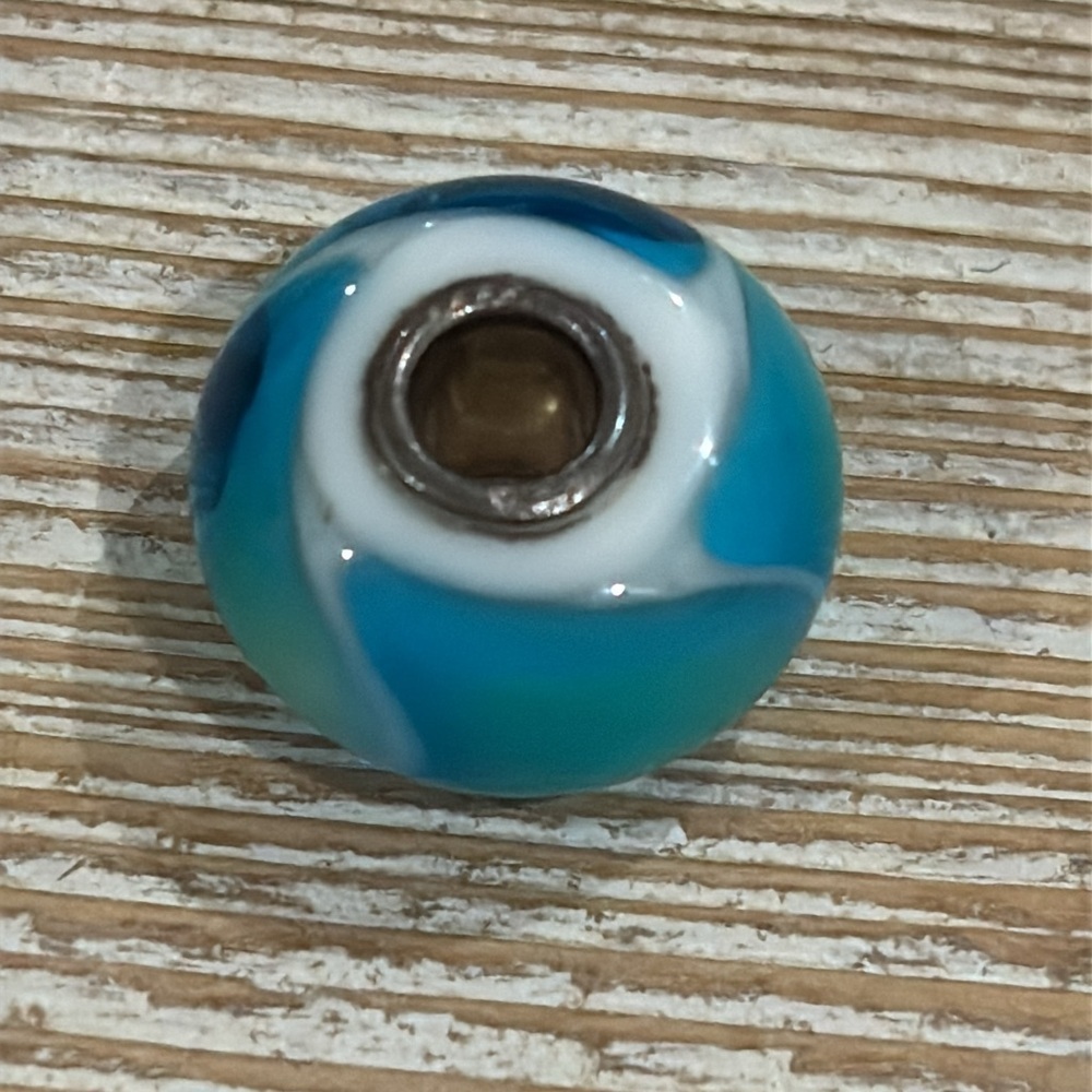 TROLLBEADS Armadillo glass bead sterling silver charm limited edition collection